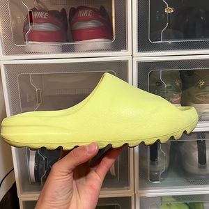 Yeezy Slide ‘Glow Green’ 2022